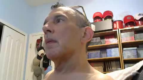 Snapshot of sluttyslave81 chatting on March 13, 8:21 am sluttyslave81 online show from March 13, 8:21 am