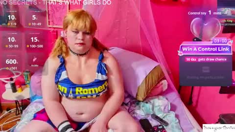 Snapshot of sluttytorismith chatting on February 18, 5:14 am Tori Smith online show from February 18, 5:14 am