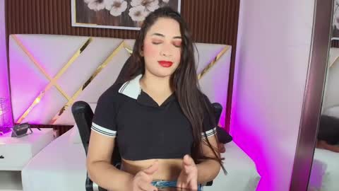 sluttyysucker_ online show from May 16, 12:48 pm