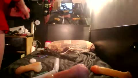 slutviki online show from June 2, 7:54 am