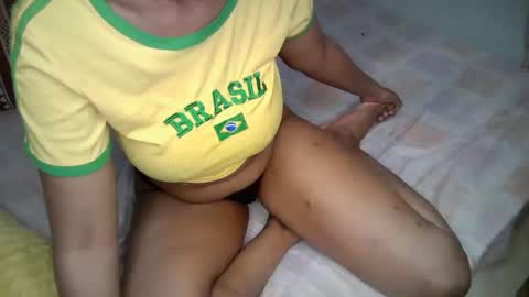 Snapshot of sly_booty65 chatting on October 31, 4:35 am sly_booty65 online show from October 31, 4:35 am