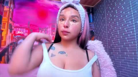 Mariana Torres online show from October 21, 1:45 pm