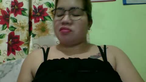 Lovewella online show from November 12, 8:37 am