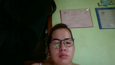 Lovewella online show from April 9, 2:44 am