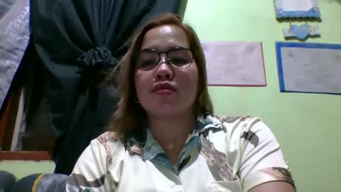 Lovewella online show from May 7, 2:44 pm