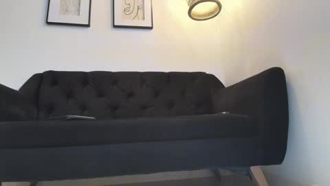 Snapshot of smallguy_19 chatting on October 4, 6:17 pm smallguy_19 online show from October 4, 6:17 pm