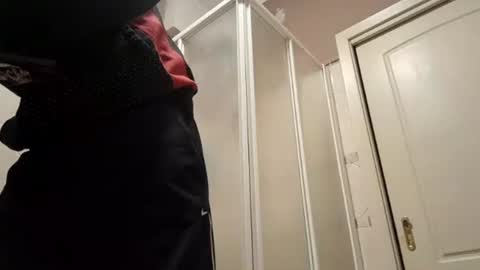 smallone8825 online show from March 20, 6:07 am