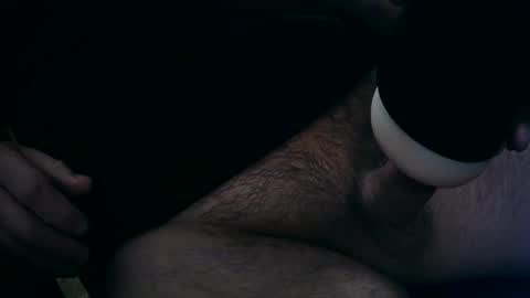 Snapshot of smalltownbighandsome chatting on January 6, 3:20 am smalltownbighandsome online show from January 6, 3:20 am