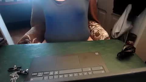 Snapshot of smalltowntrouble chatting on February 21, 1:45 pm smalltowntrouble online show from February 21, 1:45 pm