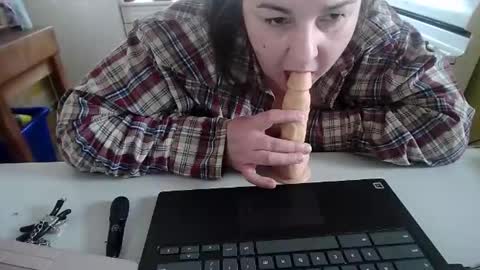 Snapshot of smalltowntrouble chatting on February 23, 2:36 pm smalltowntrouble online show from February 23, 2:36 pm