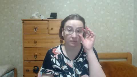 smart_rose online show from March 8, 5:28 pm