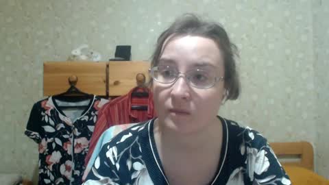 smart_rose online show from April 13, 8:58 pm