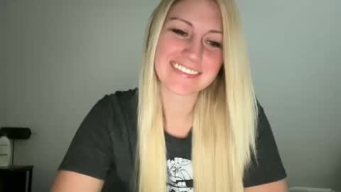 smexxii93 online show from October 20, 2:28 pm