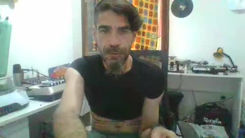 willy online show from April 2, 6:44 am