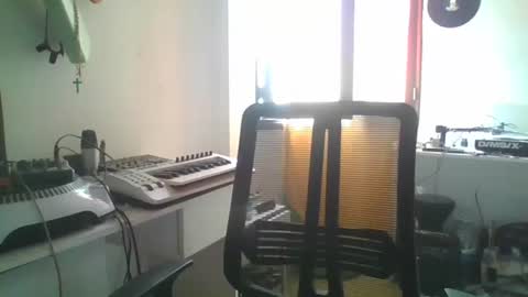 willy online show from April 19, 9:08 am