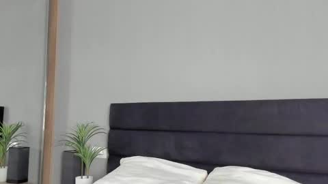 Snapshot of smile_forever_ chatting on October 25, 9:39 am Bella online show from October 25, 9:39 am