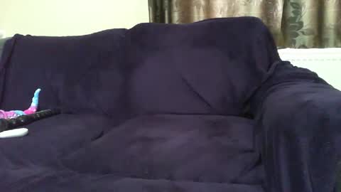 smileemaan online show from March 2, 7:15 am