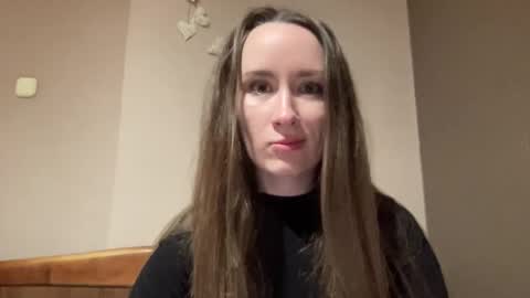 smilequeen_ online show from September 30, 5:29 pm