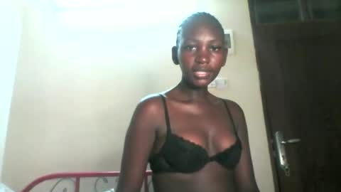 Snapshot of smileykesh chatting on November 18, 5:56 am smileykesh online show from November 18, 5:56 am