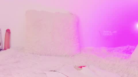 Snapshot of smiling__girl chatting on February 13, 9:38 pm online show from February 13, 9:38 pm