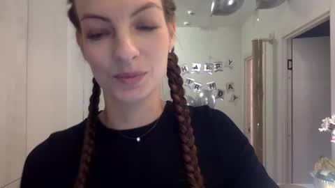 Snapshot of smiling_lexa chatting on November 30, 8:51 am smiling_lexa online show from November 30, 8:51 am