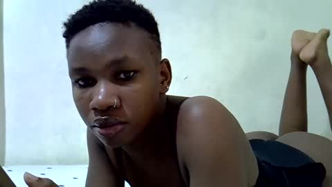 smilingpusssy online show from December 25, 1:09 pm