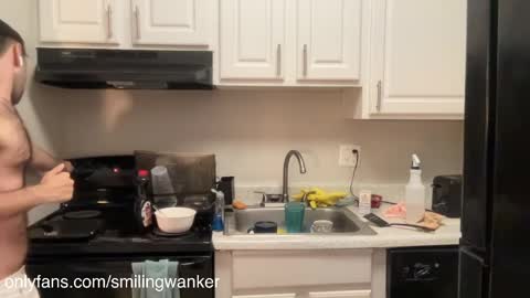 Snapshot of smilingwanker chatting on May 6, 4:56 pm smilingwanker online show from May 6, 4:56 pm