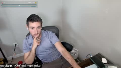 Snapshot of smilingwanker chatting on May 13, 4:10 am smilingwanker online show from May 13, 4:10 am