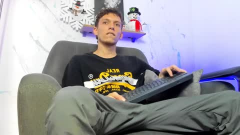 SMIT  online show from December 29, 8:15 pm