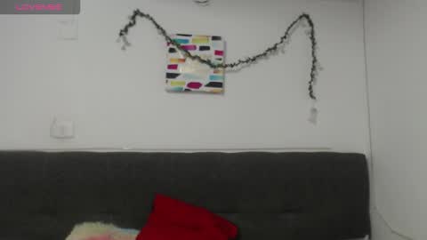 smith_abigail0 online show from March 27, 7:46 pm