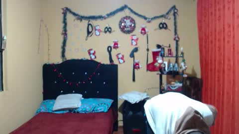 smith_lechosoxxx online show from December 15, 7:45 am