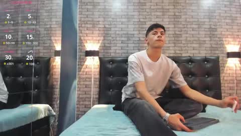Snapshot of smith_luxe chatting on May 13, 7:11 pm Smith online show from May 13, 7:11 pm
