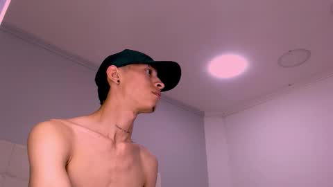 Mateo stiben online show from November 9, 7:12 pm