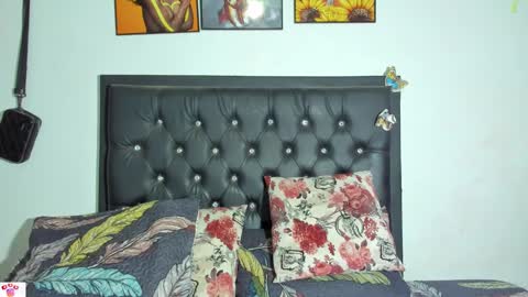 Smith  online show from January 3, 9:36 am