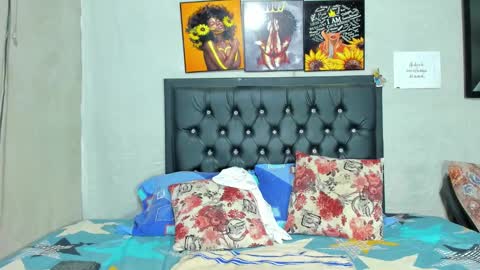 Smith  online show from February 14, 9:32 pm