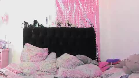 smoke_leidy_ online show from June 19, 4:50 am