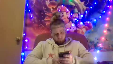 Snapshot of smokebluntafterblunt chatting on December 12, 8:57 am smoke online show from December 12, 8:57 am