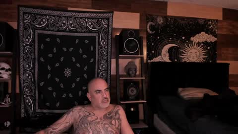Snapshot of smokey915 chatting on January 5, 4:14 am Smokey915 online show from January 5, 4:14 am