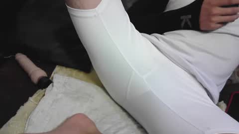 Snapshot of smoky2909 chatting on September 23, 7:11 am smoky2909 online show from September 23, 7:11 am