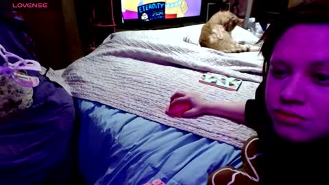 DIAN dee-ann online show from March 4, 2:28 am