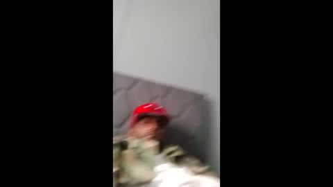 Snapshot of smooth_groove666370 chatting on February 14, 9:00 pm smooth_groove666370 online show from February 14, 9:00 pm