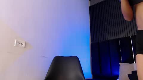 Ethan online show from March 25, 5:41 pm