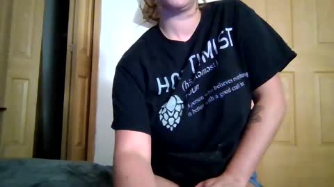 Snapshot of smoothmove1215 chatting on September 22, 5:53 am smoothmove1215 online show from September 22, 5:53 am