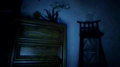 Snapshot of smoothmove1215 chatting on December 20, 8:32 am smoothmove1215 online show from December 20, 8:32 am