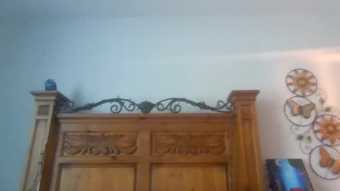 Snapshot of smoothmove1215 chatting on April 1, 2:58 pm smoothmove1215 online show from April 1, 2:58 pm