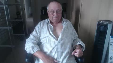 smoothmutton online show from October 1, 9:15 am