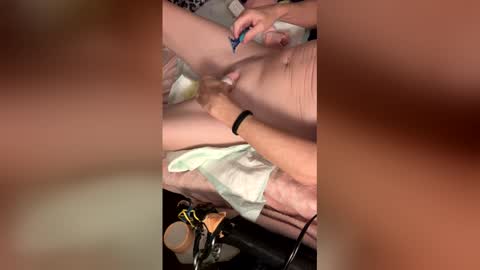 smoothtop61917874 online show from April 1, 6:58 am