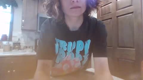 Snapshot of smoothvodka chatting on February 3, 3:49 pm Bambi--Vodka online show from February 3, 3:49 pm