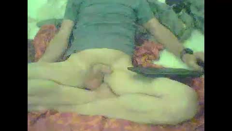 Snapshot of snake1583 chatting on November 17, 4:35 pm Mark online show from November 17, 4:35 pm