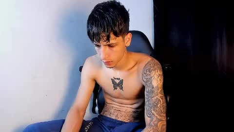 snakebutterfly online show from March 28, 7:19 am